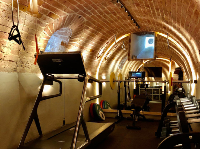 INTERIOR